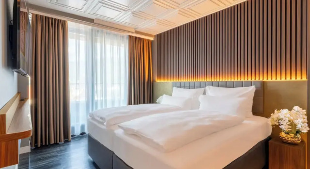 Полулюкс с балконом PLAZA Premium Heidelberg