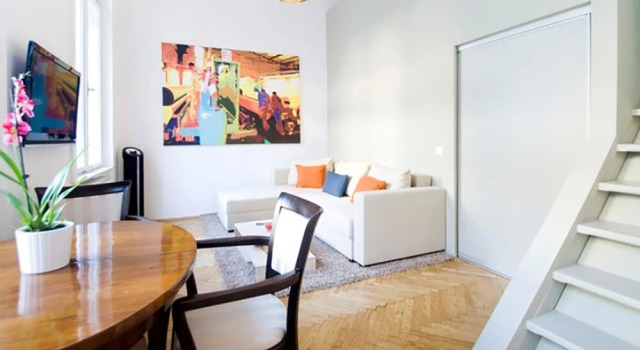 Opera Mezzanine Apartment - Historic Building With High Ceiling, A/c, Free Wifi, Забронировать Апартаменты/квартира Апартаменты Будапешта, Апартаменты/квартира