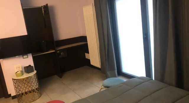 Номер Deluxe Villa Camilla Milano Easy Rooms Metro 4
