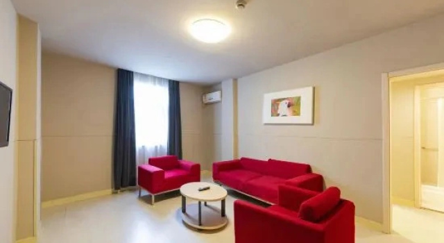 Люкс Deluxe Jinjiang Inn Wuhan Linjiaohu Wanda Branch