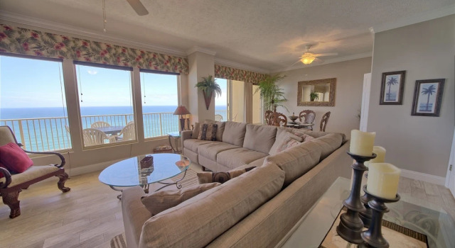 Gulf Crest Condominium #2303 - 2 Br Condo, Varaa Huoneisto Hotellit Panhandle Florida uima-altaalla, Uima-allas