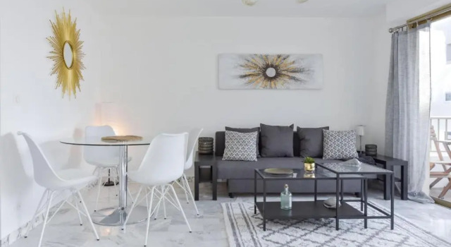 Апартаменты KIKILOUE Cannes' Palm Beach 2-mi walk to the beaches with terrace