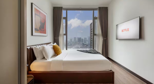 Апартаменты Luxury LaLa Linden Empire Luxury Residence