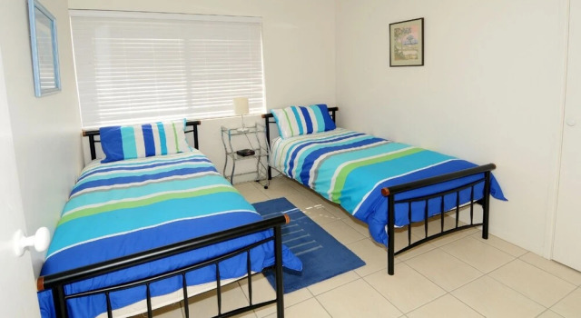 Maui 6 - 2 BDRM Apt on Parkyn Pde, Rezervasyon Otel Mooloolaba Sunshine Coast, Mooloolaba Gezi Yolu yakınında