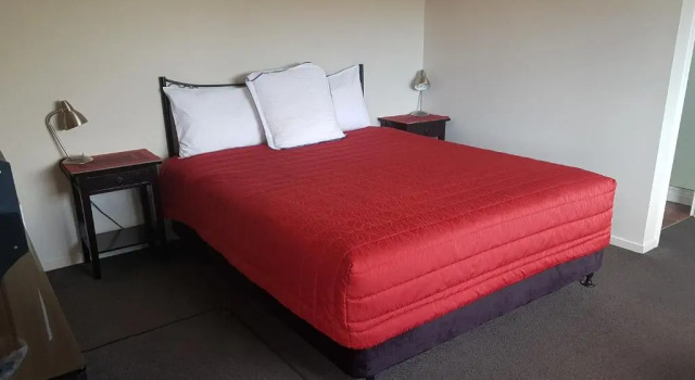 Студия Palm Court Motel