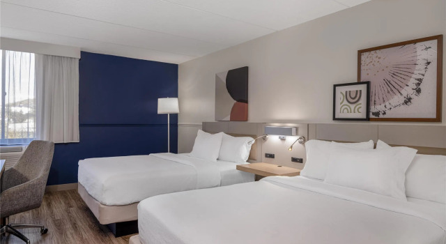 Четырёхместный номер Standard Spark by Hilton Fishkill