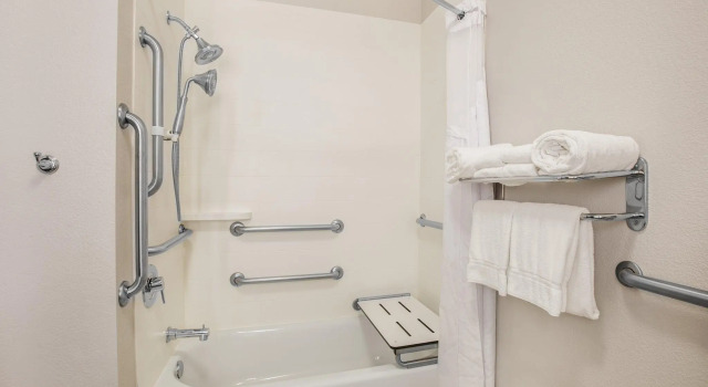 Двухместный номер Standard Holiday Inn Express Hotel & Suites Dallas - Grand Prairie I-20 by IHG