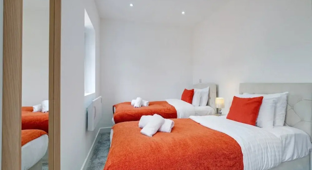 Newly Converted 2BDR 1BA APT in Hounslow, Varaa Huoneisto Asunnot kohteessa Merseyside, Huoneisto