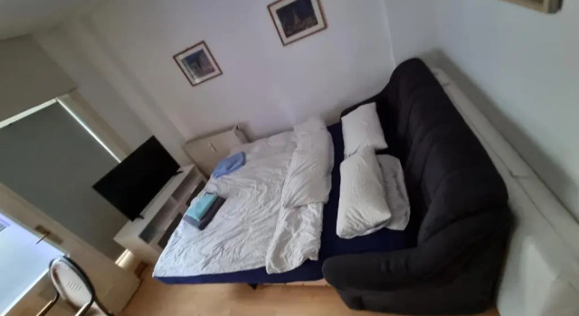 Zentrale 2 Zimmer EG Wohnung mit Balkon, Book Hotel Leipzig Saxony