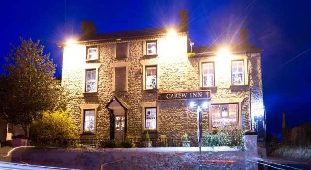 Carew Inn, Забронировать Отель Кэру Южный Уэльс