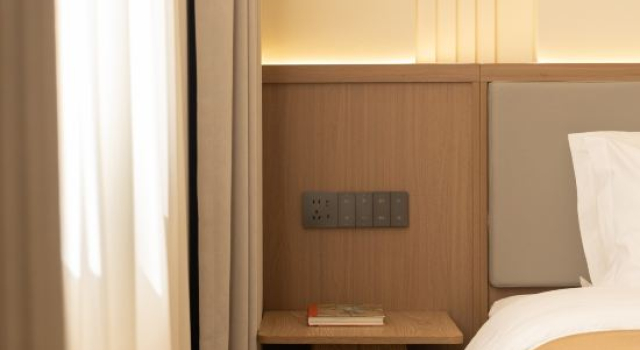 Люкс Dunhuang Shapan Jingyuan Homestay (Mingsha Mountain and Crescent Moon Spring Scenic Area)