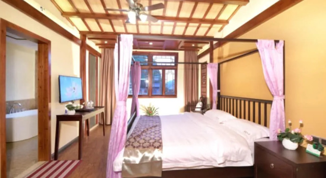 The Family Hotel In Yangshuo County, Забронировать Отель Отели Яншо 3 звезды, рядом с Парк Яншо, 3*