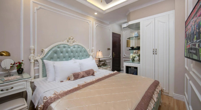 Двухместный номер Superior Royal Holiday Hanoi Hotel
