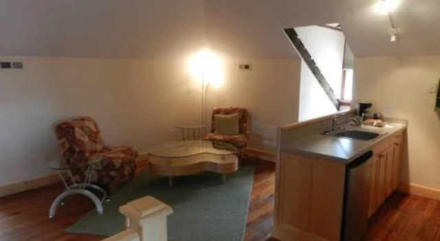Schiller Guest Suites