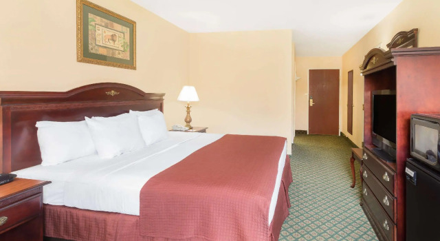 Двухместный номер Standard Days Inn & Suites by Wyndham Eunice