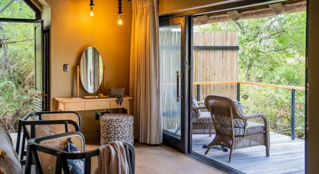 Люкс с балконом Thornybush Game Lodge