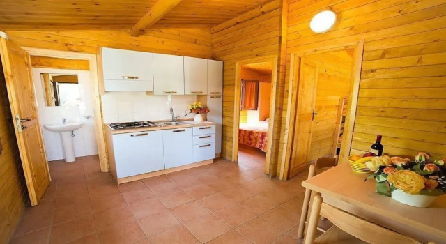 Бунгало с 2 комнатами Camping dei Tigli