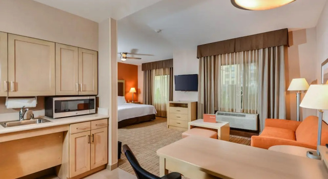 Двухместная Accessible студия Homewood Suites by Hilton Anaheim Conv Ctr/Disneyland Main