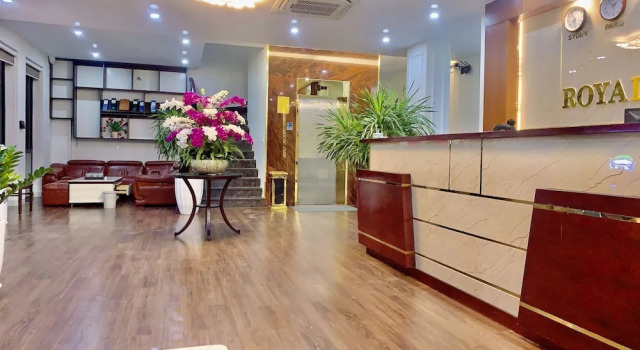 Royal Hotel II