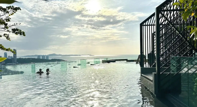 The Edge Central Pattaya By Pattaya Holiday