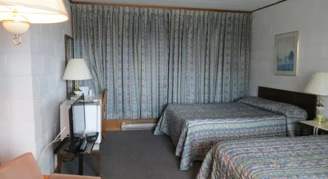 Trapper's Choice Inn & Restaurant, Rezervovat Hotel Parry Sound Ontario, poblíž Chippewa III
