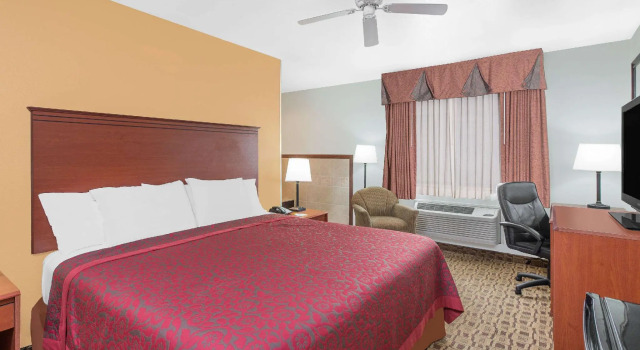 Двухместный номер Standard Days Inn by Wyndham Lamar