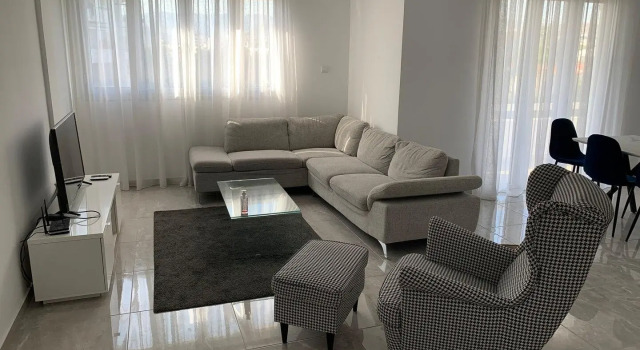 Large 3BD APT 50m to the sea with a pool