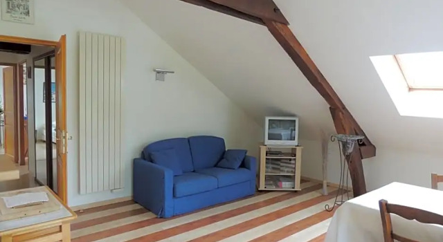 Chambre dhôtes de Charleval, Book Hotel  