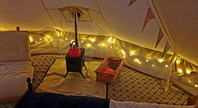 Номер Standard 5m xl Bell Tent With log Burner, Near Whitby