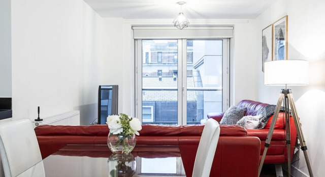 Leonard Street Apartment by Flexystays