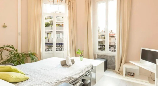 Cosy apartment 39M2, two steps from rue d'Antibes and Croisette, Забронировать Апартаменты/квартира Апартаменты Канн, рядом с Galerie Alexandre Leadouze, Апартаменты/квартира