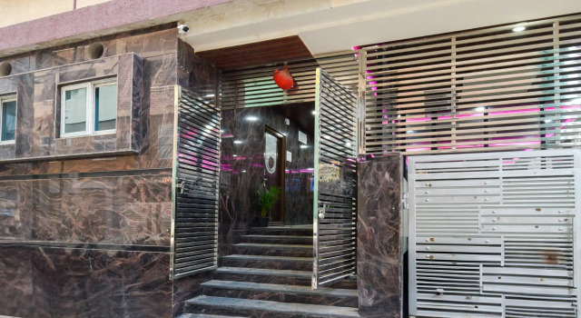 Super Townhouse Kokapet Near GAR, Rezerwuj Hotel Gundipet 