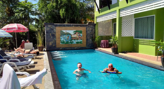 C-Nior Bungalows