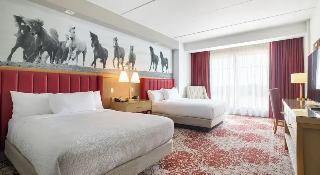 Четырёхместный номер Executive Oak Grove Racing Gaming & Hotel
