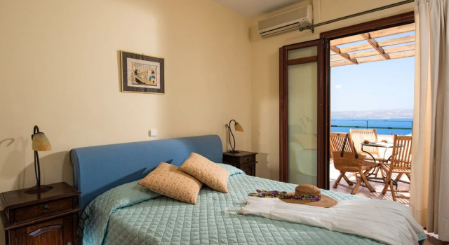 Villa Aphroditi by LeaderStay, Rezerwuj Willa Hotele w Retimno z basenem, Basen