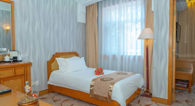 Семейный люкс с балконом Marine Garden Hotel