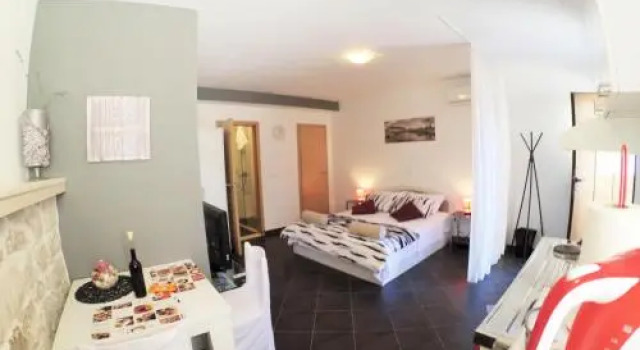 Apartments Trabakul, Забронировать Апартаменты/квартира Недорогие отели Трогир, рядом с Church of St. Barbara, недорого