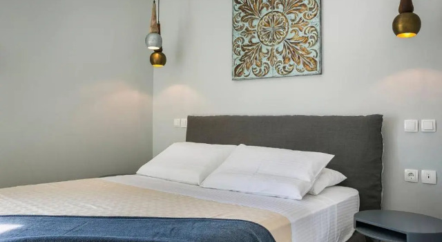 Julia's Luxury Suites, Cephallonia near Argostoli, Забронировать Отель Ператата Кефалония, рядом с Византийский духовный музей