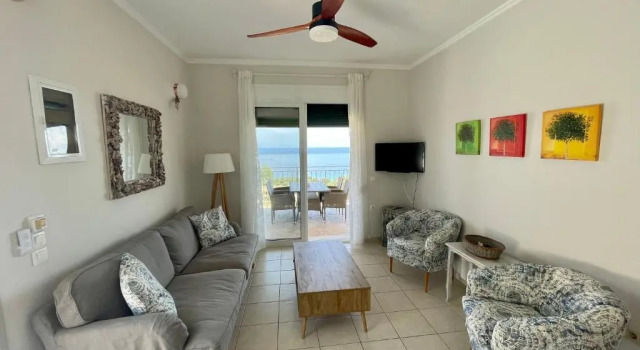 Villa Alemar House with Private pool and Spectacular sea views just 150m to the beach