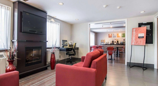 Comfort Inn Moncton East, Book Hotel Moncton New Brunswick