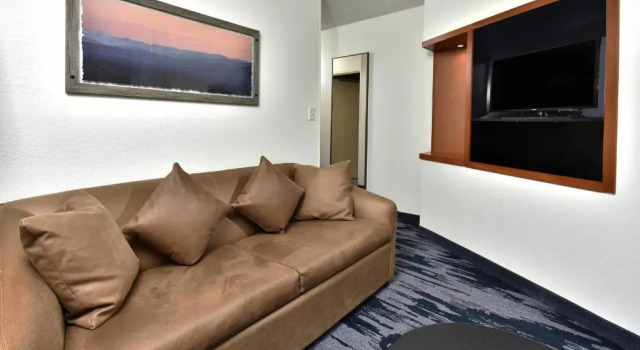 Студия Fairfield Inn & Suites by Marriott Richmond Innsbrook
