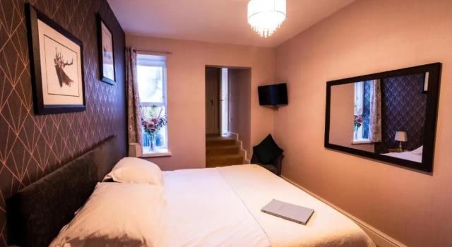 Howard Arms, Varaa Hotelli 3 tähden hotellit kohteessa Merseyside, 3*