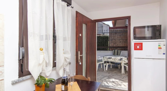 Apartment House Cukon 252, Book Lejlighed Hoteller i Pomer med parkering, Parkering