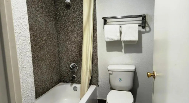 Номер Deluxe Express Inn Tomball