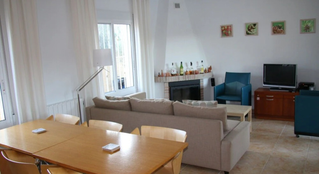 Authentic Child-friendly Villa With Private Swimming Pool, View of the Valley, Забронировать Вилла Тиби Коста-Бланка
