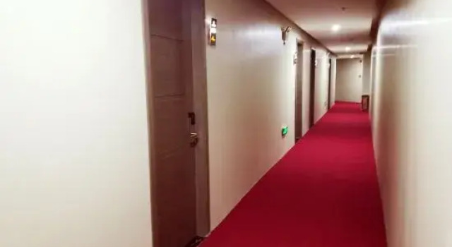 Peer Select Hotel 1st Road (Changfeng North City Wanda Plaza Branch), Prenota Hotel Hotel a Anhui con parcheggio, Parcheggio