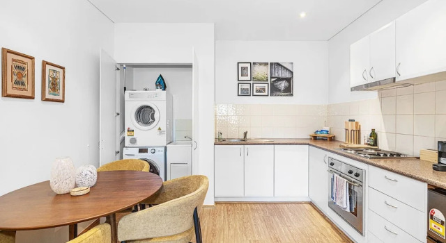 Newly Renovated 1bdr in the CBD