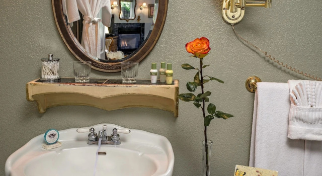 Номер Standard с видом на сад Candlelight Inn Napa Valley