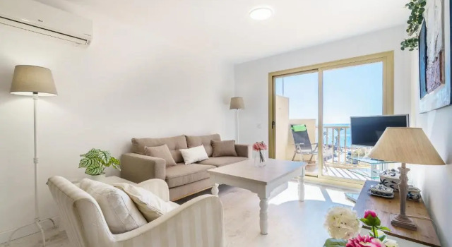 Апартаменты MalagaSuite Living Coast Fuengirola