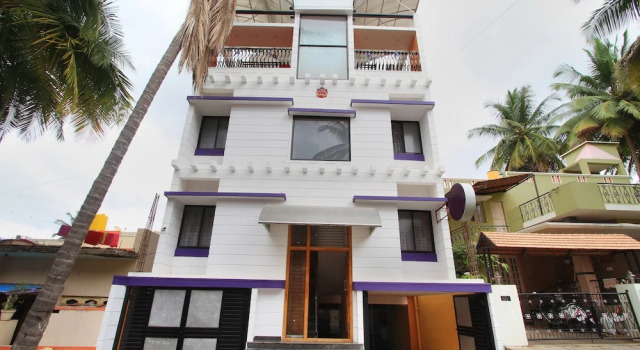 OYO 10451 Resside Apartment, Rezervovat Apartmán Hotely v Bangalore s parkováním, Parkování